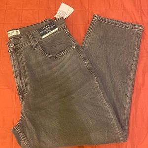 A&F Curve Love Ultra High Rise Ankle Jean